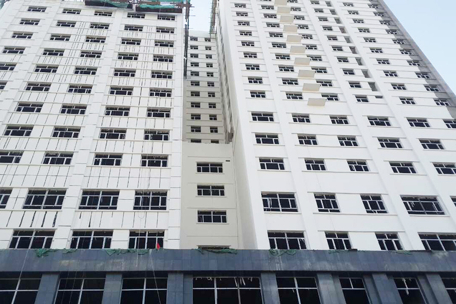 新疆哈密鑫嘉瑞大厦真石漆工程